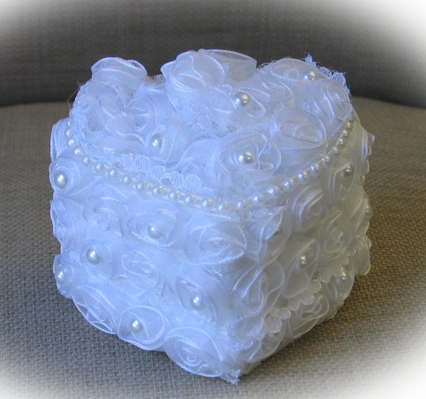 tule and pearl heart shaped ring box